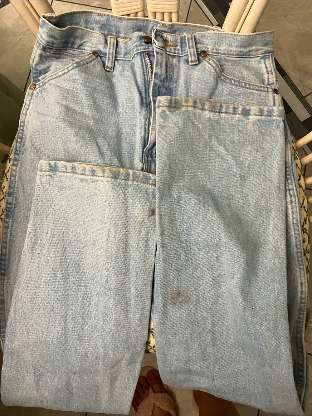 Wrangler Men's Light Blue Relaxed Fit Jeans